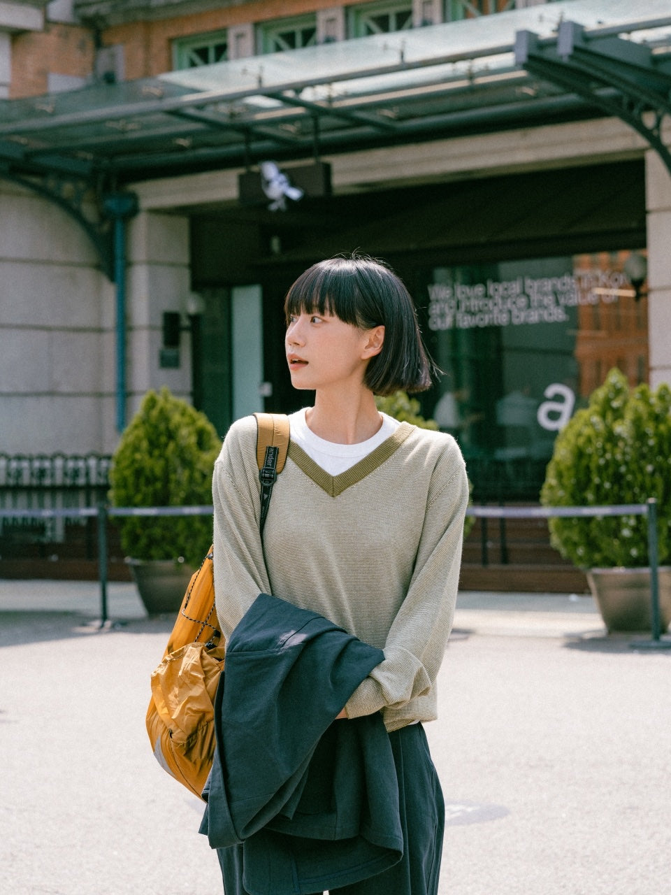 (W)Pin-Stripe V-neck Knit - Olive | W0 (S)