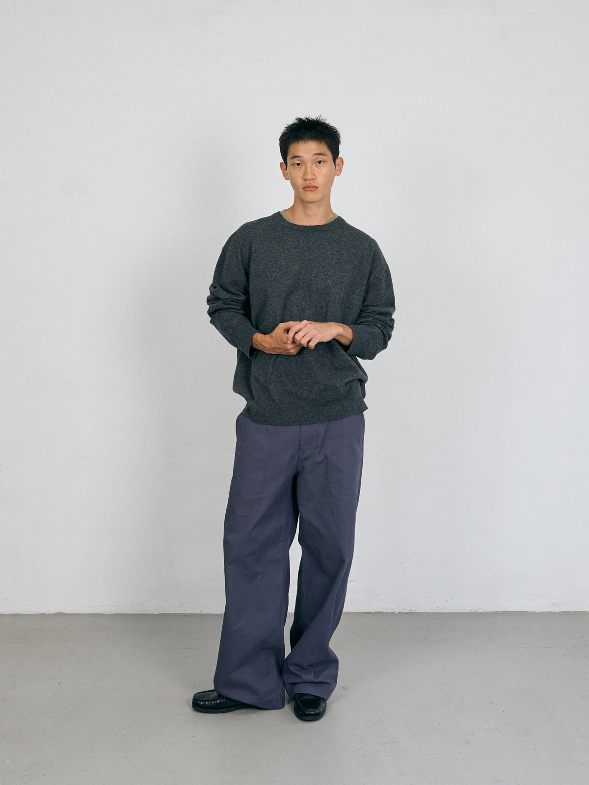 Layered Wool Crew Knit (Charcoal-Olive)