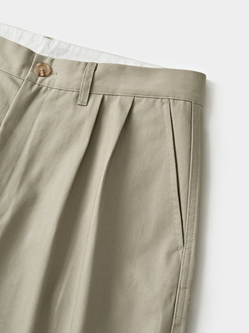 Everyday Pin-tuck Chino Pants (Beige)