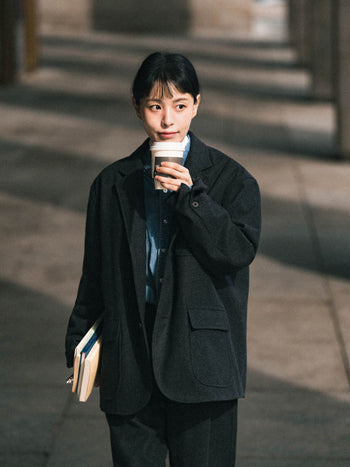 City Wool Pin-tuck Trouser (Navy)