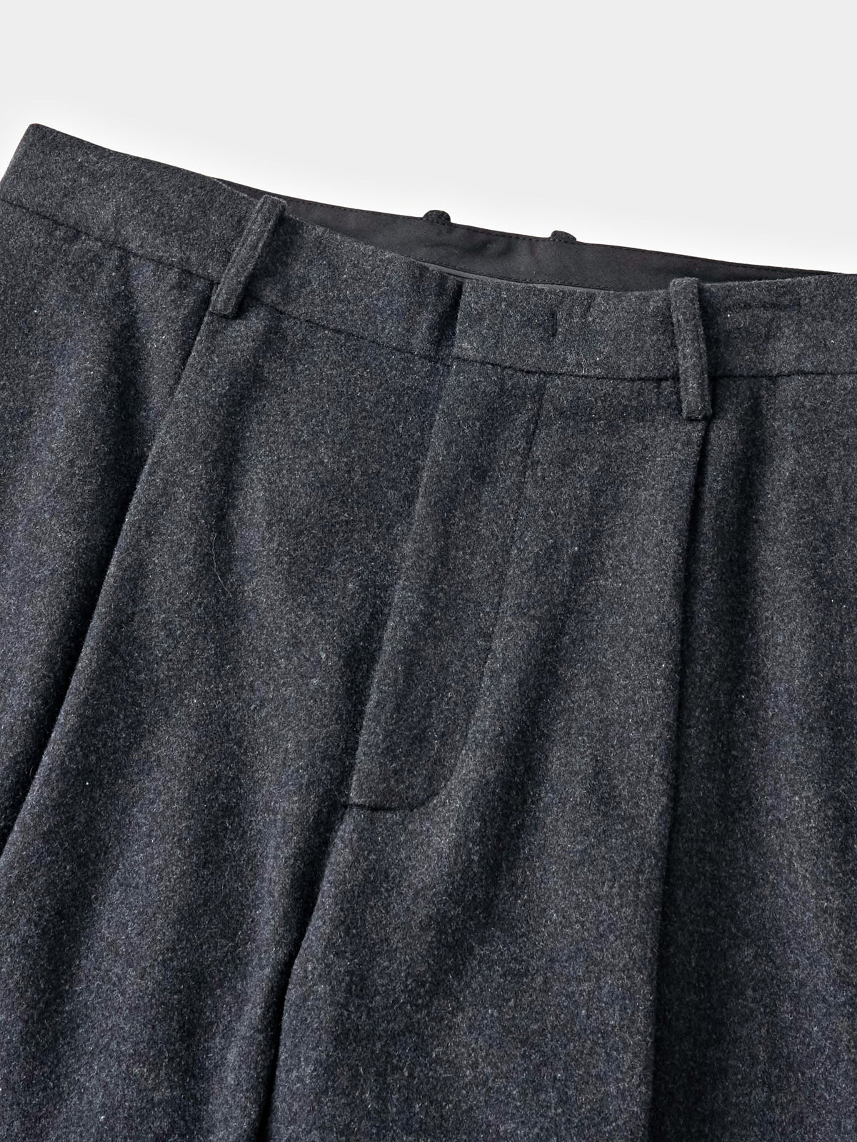 City Light Wool Pin-tuck Trouser (Gray)