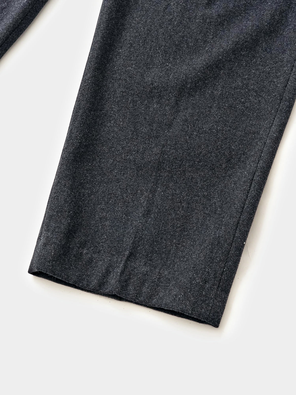 City Light Wool Pin-tuck Trouser (Gray)