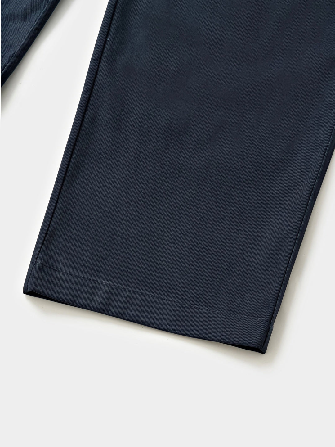 Everyday Pin-tuck Chino Pants (Navy)