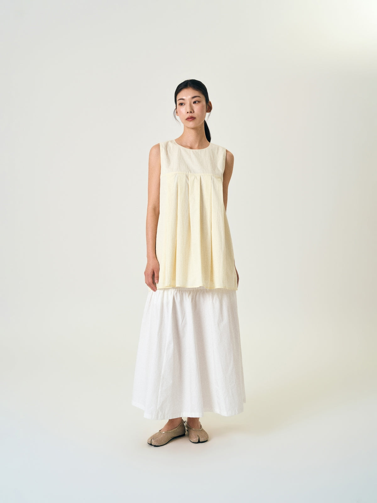 Pleats Sleeveless Top (Black) | Havehad