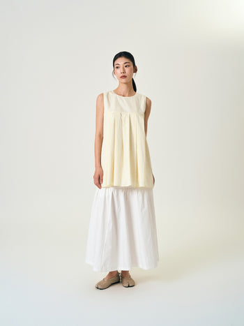 Pleats Sleeveless Top (Black)