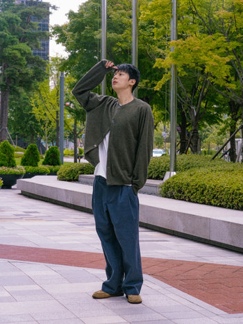 Office Belted Pin-tuck Pants (Khaki)