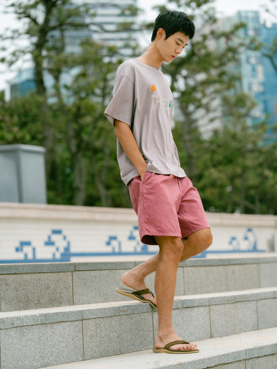 Weather in Waves Tee (Smoky Beige)