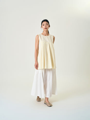 Pleats Sleeveless Top (Ivory)