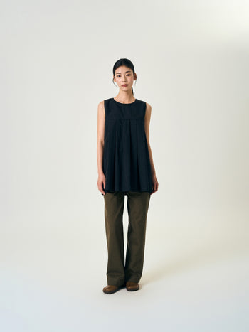 Pleats Sleeveless Top (Black)