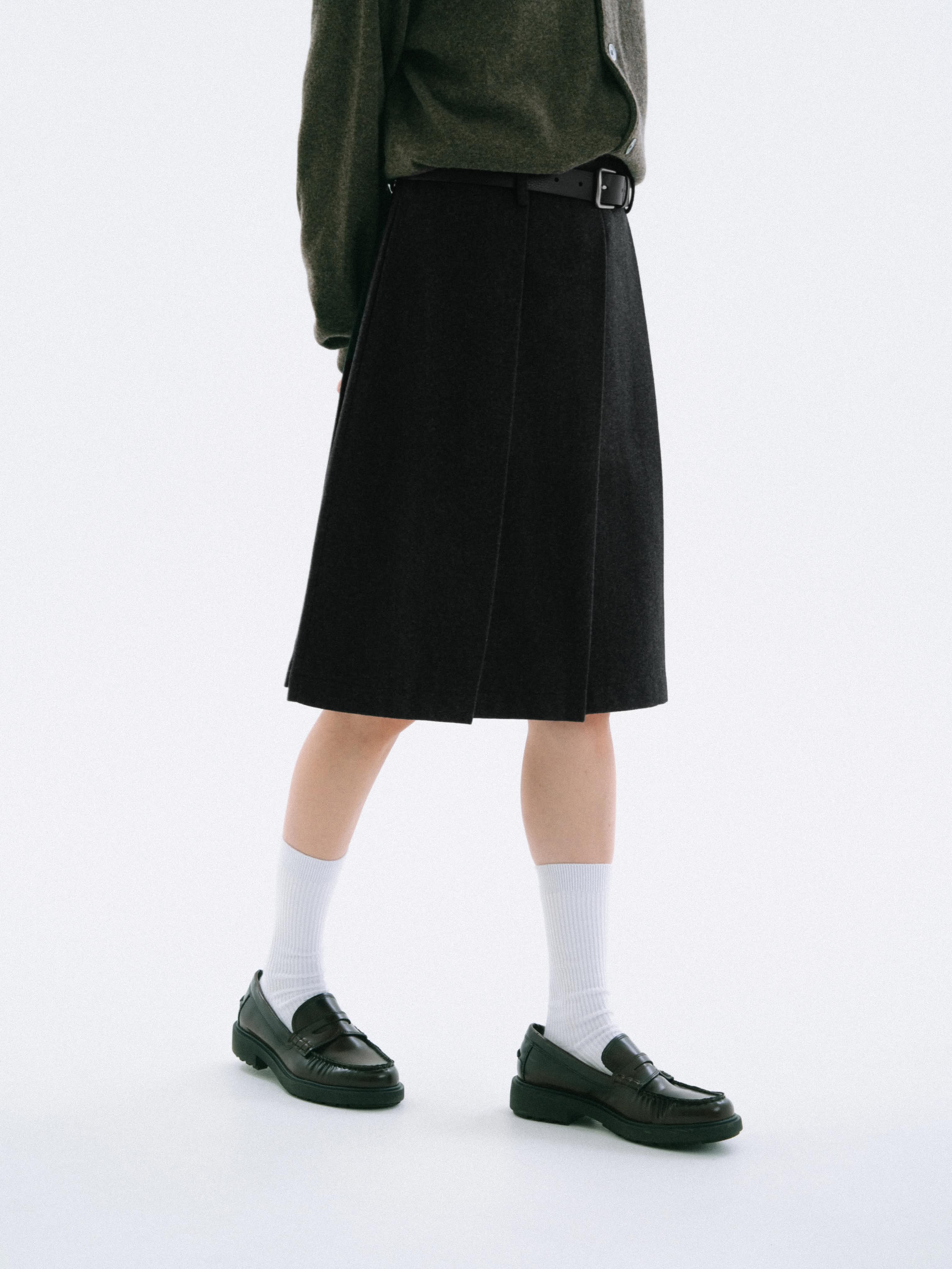 Wool Blend Pleats Skirt (Black) | Havehad