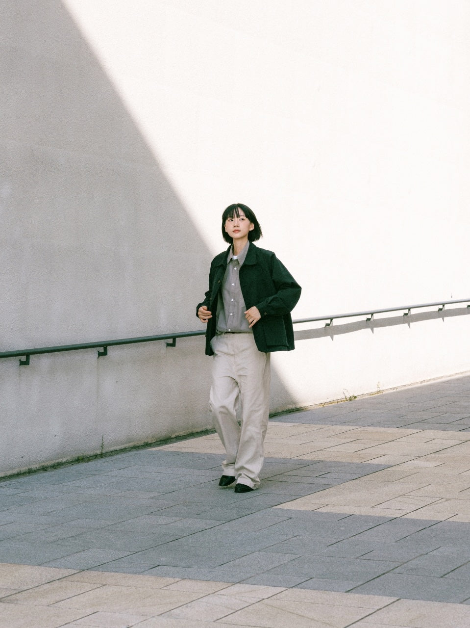 City Worker Pin-tuck Trouser (Navy)