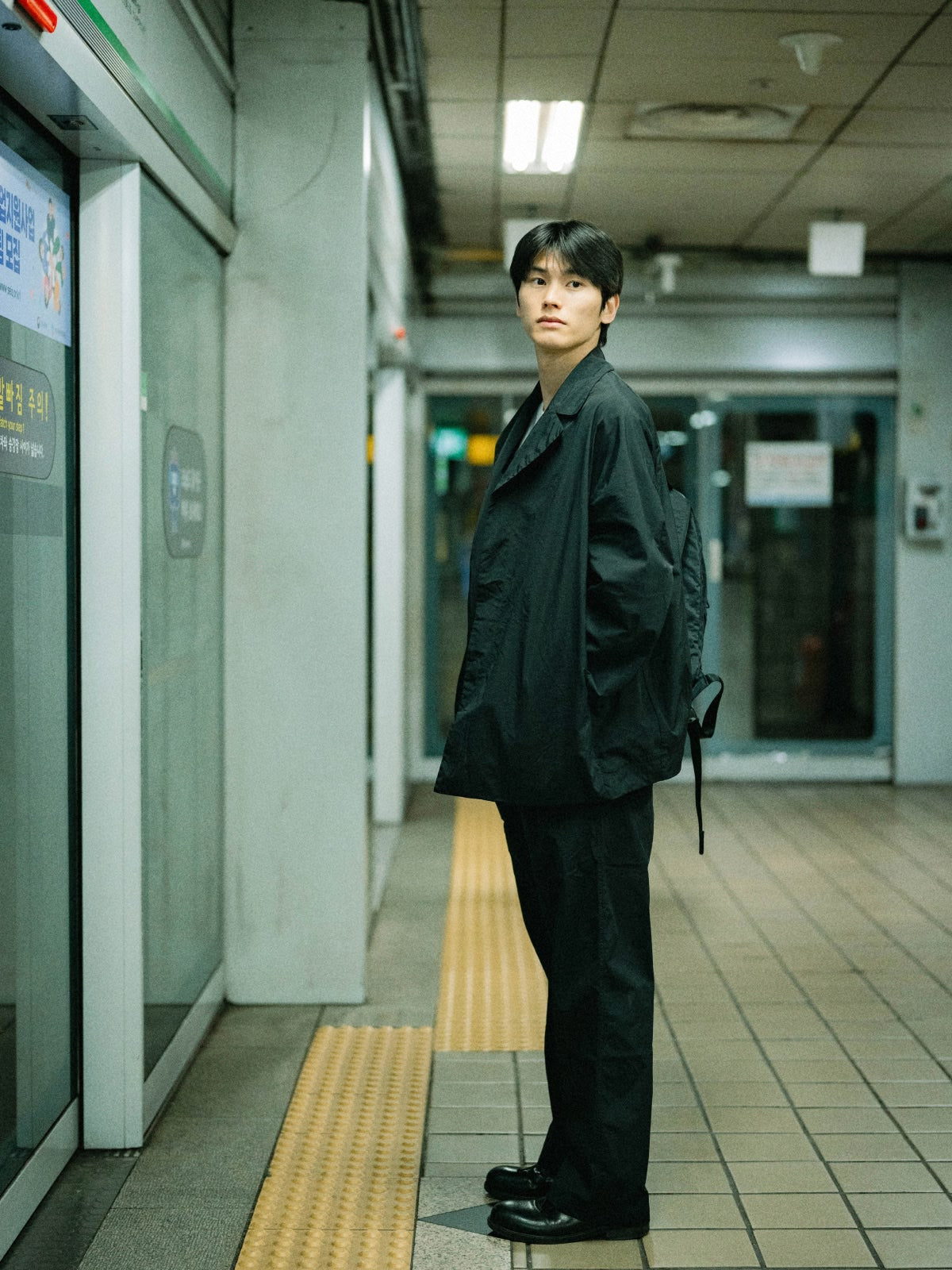 City Light Packable Jacket (Navy)