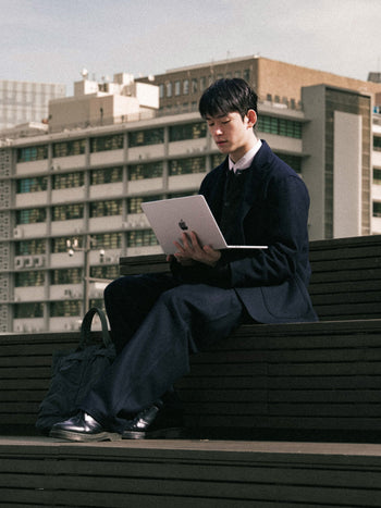 City Wool Pin-tuck Trouser - Navy | A1 (M)